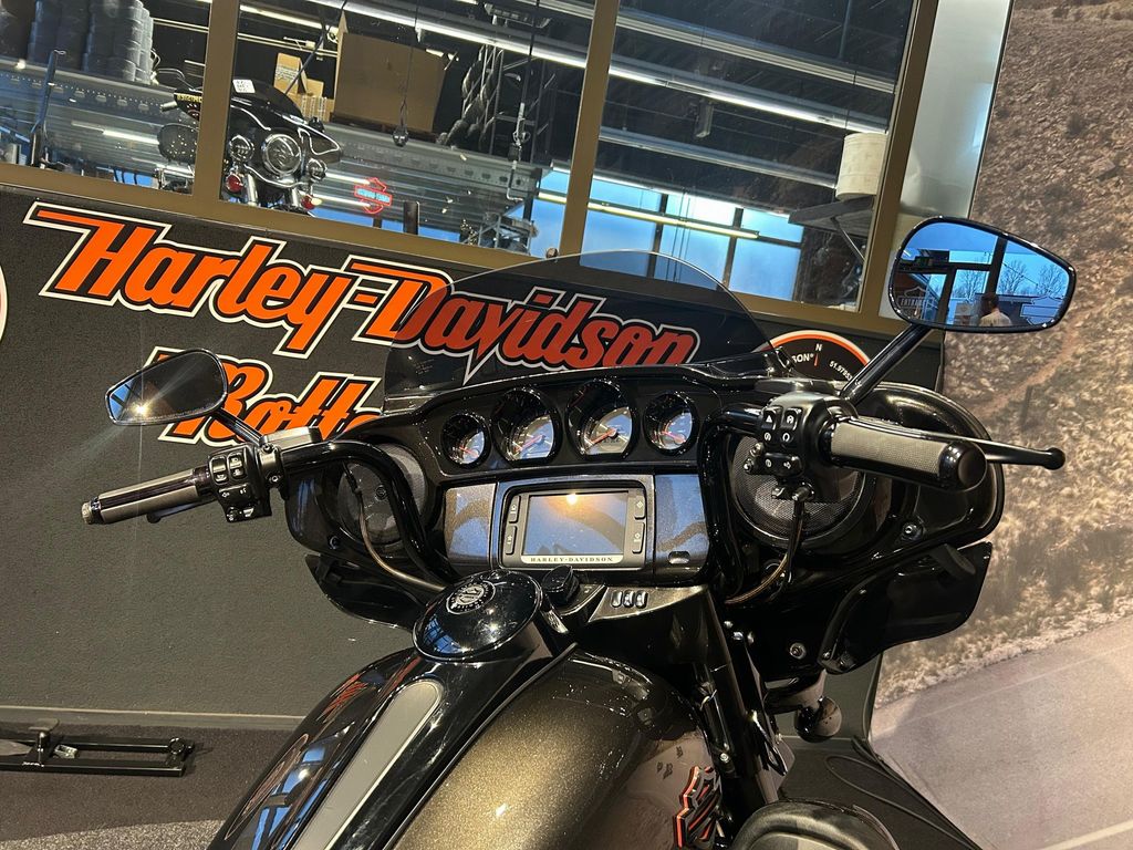 FLHTKSE CVO Ultra Limited
